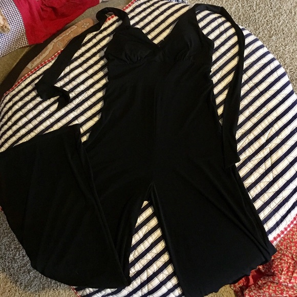 Alyn Paige Pants - Halter sexy jumpsuit